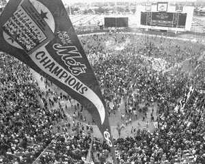 1969 Mets Fans Storm The Field